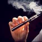 Ini 5 Bahaya yang akan Mengintai Jika Menggunakan Vape