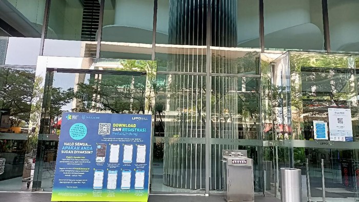 suasana-di-lippo-mall-puri-pengunjung-wajib-tunjukkan-bukti-vaksin-1_169