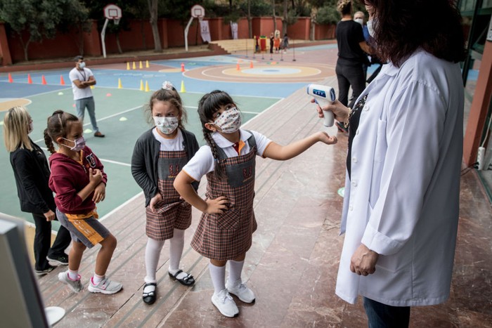 siswa-tk-sd-kelas-1-turki-sudah-masuk-kelas-lagi