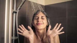 hipwee-8df8104a-19db-41a6-8358-7714ae82d5c5-showermistakes-750x422