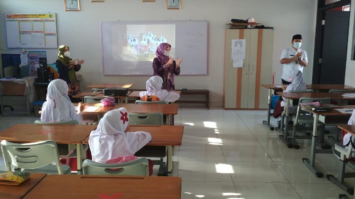 kegiatan-pembelajaran-tatap-muka-di-sdn-malaka-jaya-07-jaktim-1_169