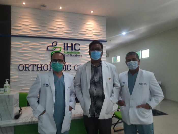 dokter-spesialis-ortopedi-rs-phc-surabaya-dr-dr-taufin-warindra-spot-k_43