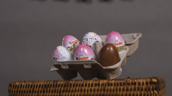 76726-ilustrasi-produk-kinder-surprise