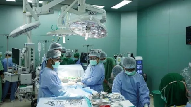 68359-operasi-jantung-terbuka-di-rsud-ntb