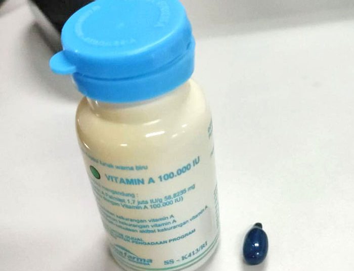 Kapsul-Merah-dan-Biru-Untuk-Balita-700x536