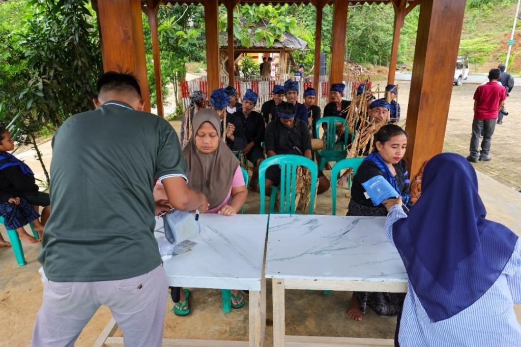 176724947569561643bbd589.60082561